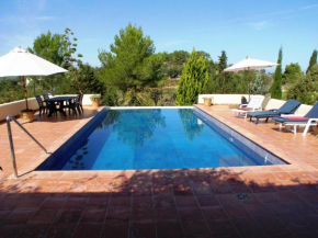 Hotel Sunlit American Style Villa in St Joan de Labritja with Pool